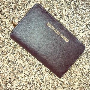 NWOT Michael Kors wallet